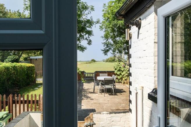 St. Andrews Road, Littlestone, Kent, TN28 photo 4