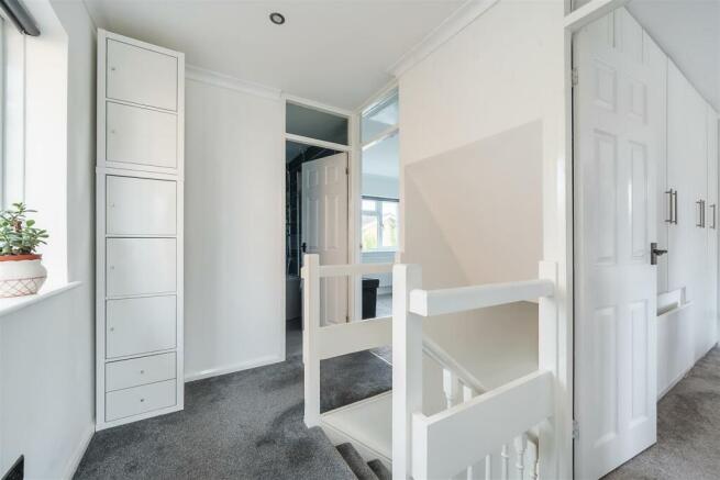 86 The Sale, Daventry