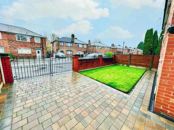 WhatsApp Image 2025-11-12 at 11.54.14_1e597254.jpg