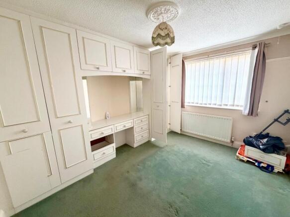2 bed Semi-Detached Bungalow for sale Image 6