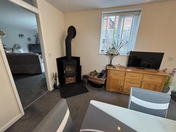3 bed Detached for sale Image 11
