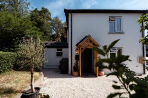 19, Harris Lane, Radlett WD7 9ED