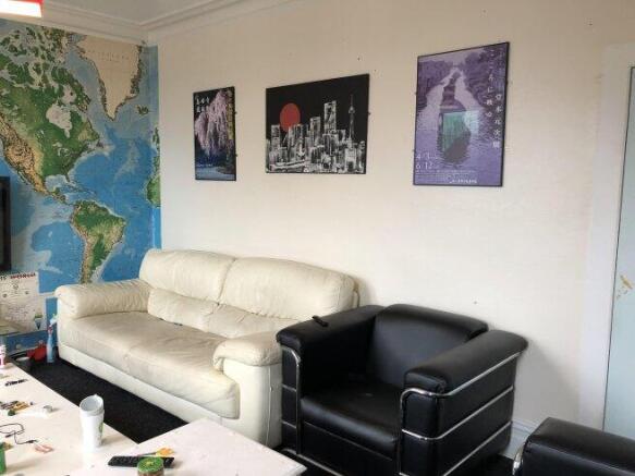 upper-lloyd-street-m14-4hy-1040604