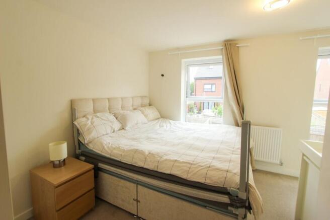 4 bed Terraced to rent Image 11