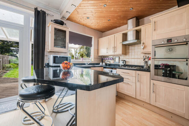 Reception/Kitchen