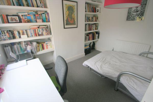 Photograph 12