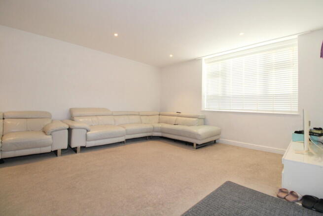 Denman Drive, Ashford photo 4