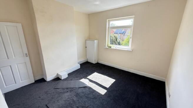 3 bed Terraced to rent Image 6