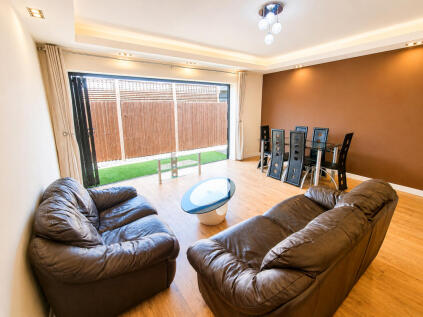 Lowfield Road, London, W3