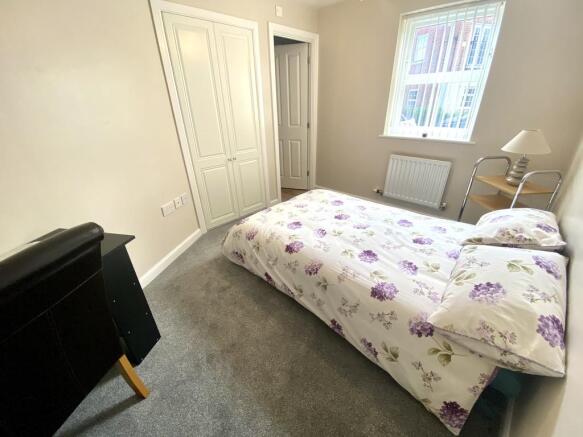 Bedroom 1 Wardrob...