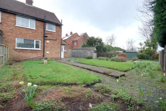 2 bed Semi-Detached for sale Image 11