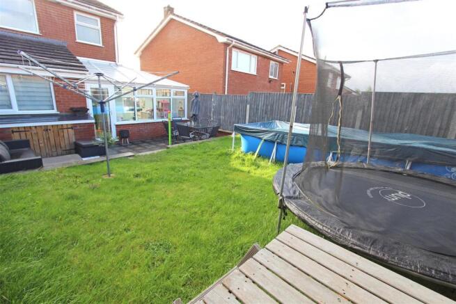 Rear Garden..jpg