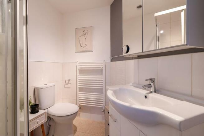 Bedroom 2 En-Suite