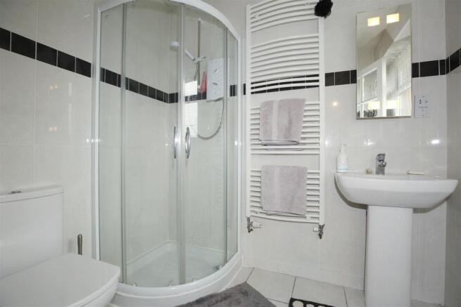 EN SUITE SHOWER ROOM TWO