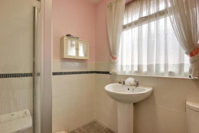 2 bed Semi-Detached Bungalow for sale Image 10