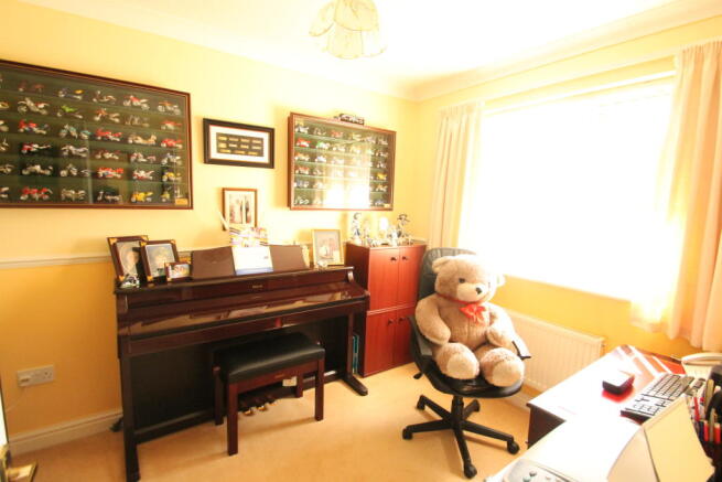 Photo 8