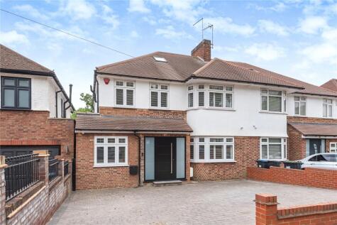 Chaseville Park Road, Winchmore Hill, London, N21