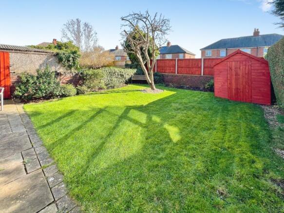 3 bed Semi-Detached for sale Image 6