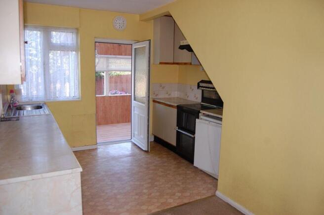 KITCHEN/DINING ROOM