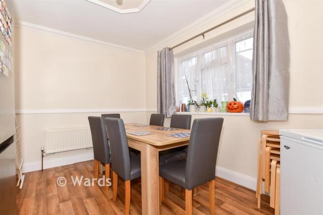 Dining/Bedroom 4 New