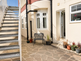 Apartment M, The Sackville Apartments, De La Warr Parade, Bexhill-on-sea TN40 1ET