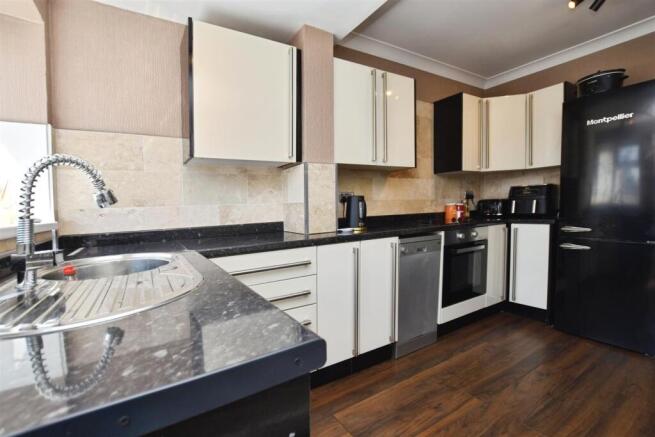3 bed Cottage for sale Image 10