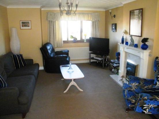 Lounge Pic1