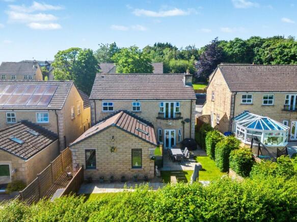 4 bed Detached for sale Image 12