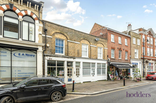 e6161849-c472-4e0...