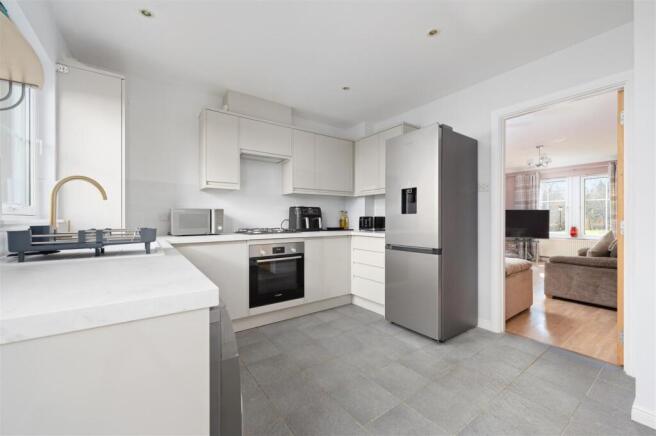 19 Craigflower Court 009.JPG