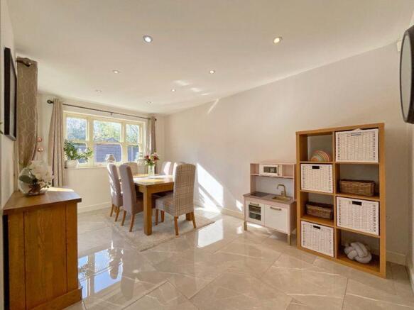 Kitchen/Dining Room