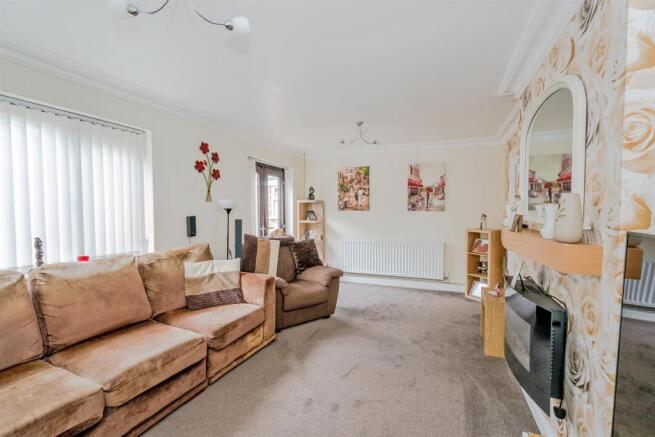 Dovedale, Cannock, WS11 5TF-3.jpg