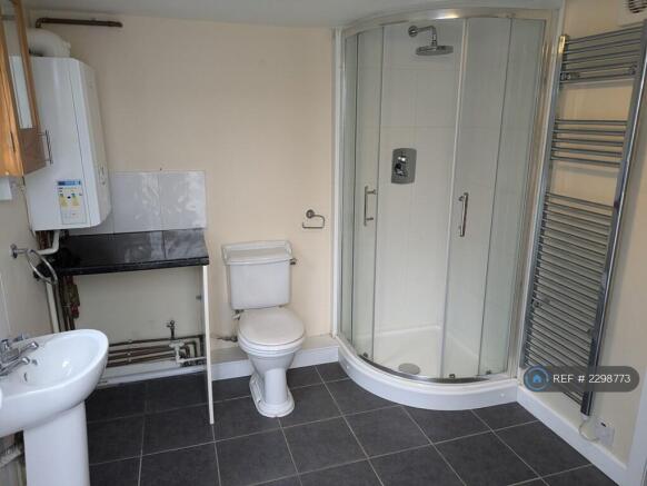 Second Bathroom With Space For Washing Machine