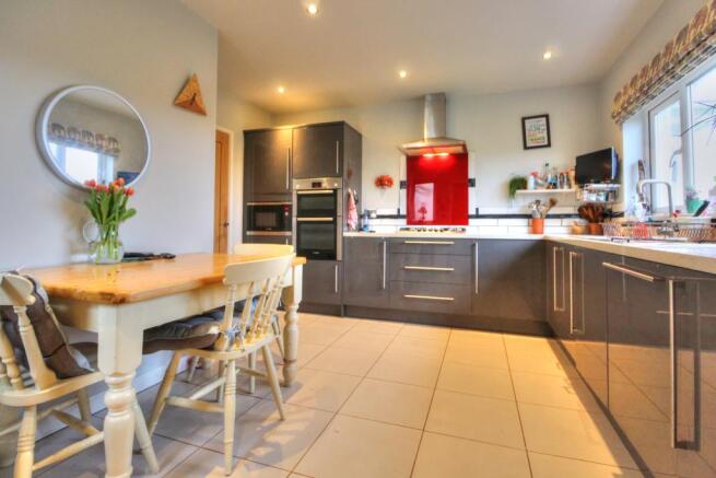 Kitchen.1