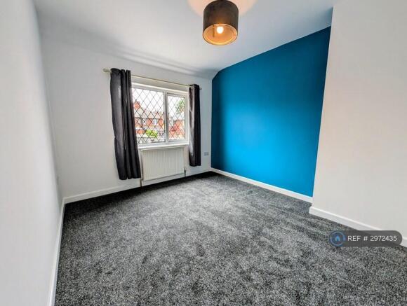 3 bed Semi-Detached to rent Image 5