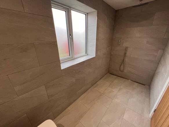 En-Suite 2