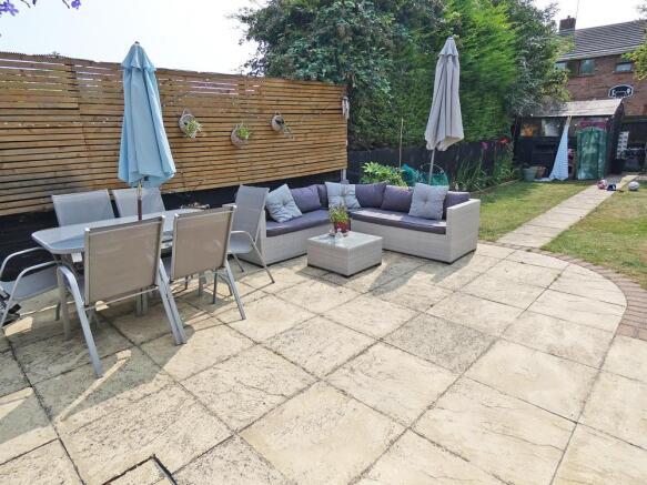 2268gardenpatioarea.jpg