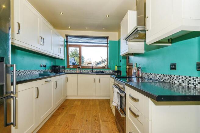 Cross Green Road, Huddersfield, West Yorkshire, HD5 photo 4