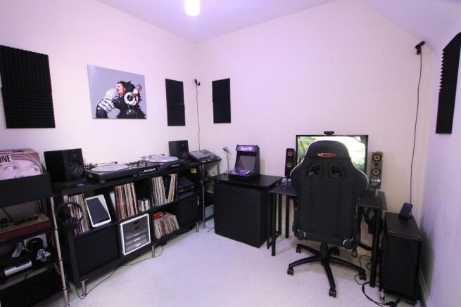 Photo 6