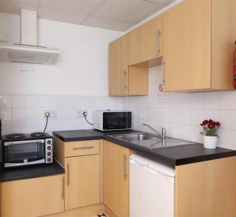 Bedsit 4, Kitchen.jpg