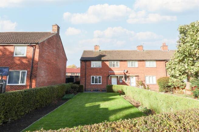 3 Bedroom Terraced in HG4 2NA