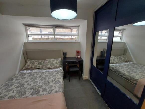 2 bed Ground Flat to rent Image 6