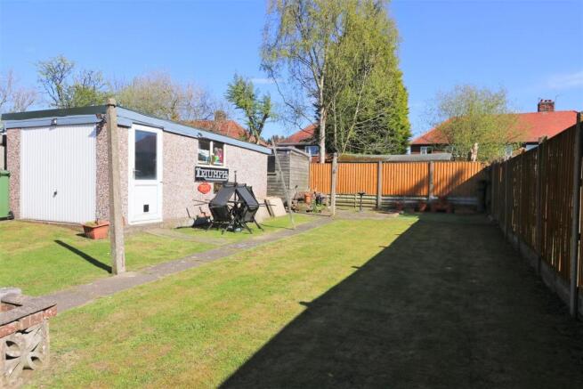 ENCLOSED REAR GARDEN