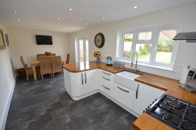 Kitchen/Dining Room