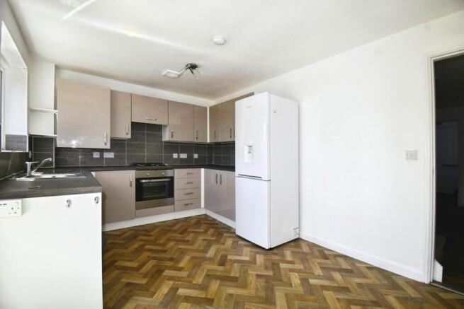 3 bed Detached for sale Image 10