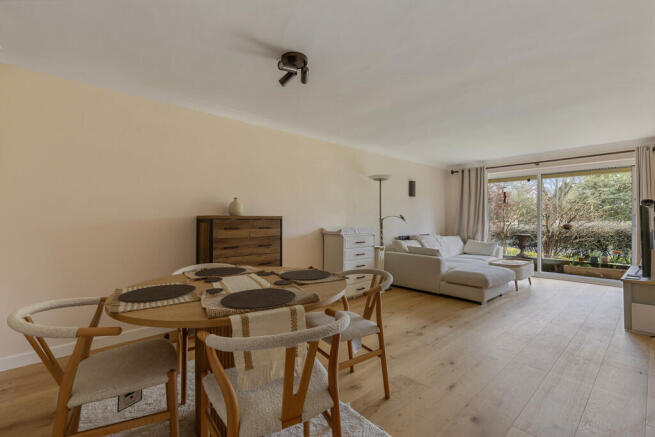 Flat 9 Shelbourne...