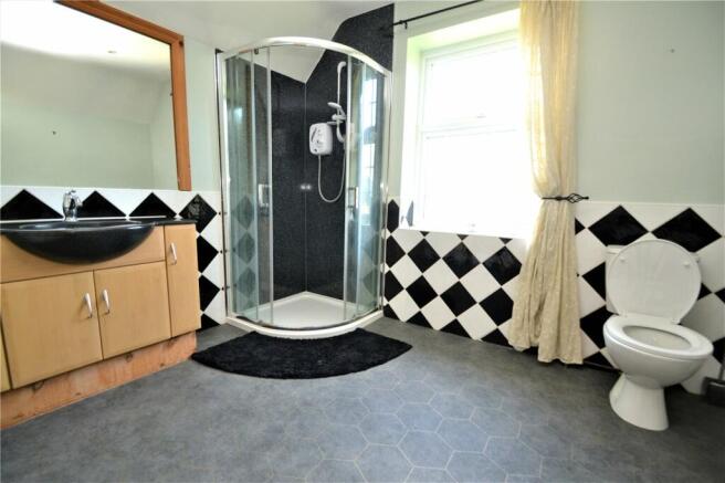 Family Shower Room