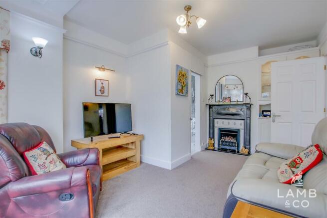 BEDROOM FIVE/RECEPTION