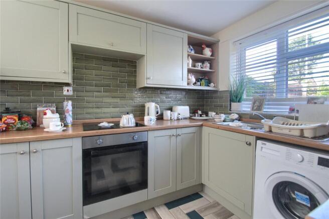 4 bed Detached for sale Image 5