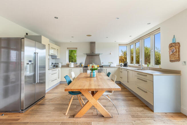 Edwards Close, Thurlestone photo 4